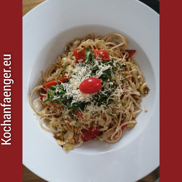 Rezept Pasta mit Paprika und Rucola 