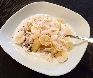 Rezept Obstquark mit Kokoschips