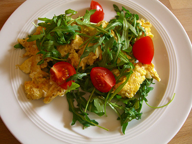 Rezept Rührei mit Parmaschinken und Rucola